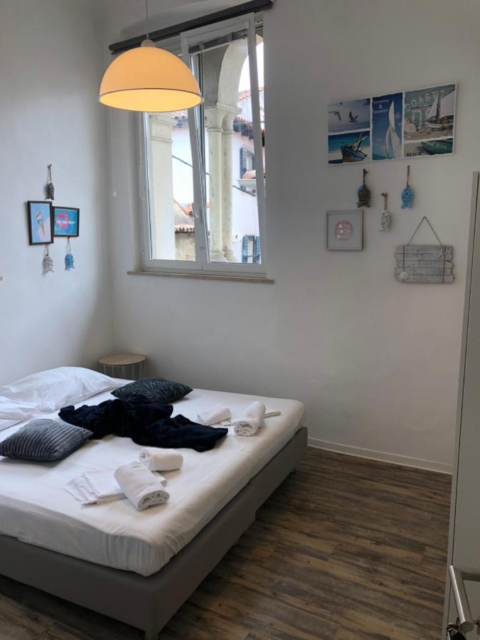 Old Court Koper Hostel Bagian luar foto