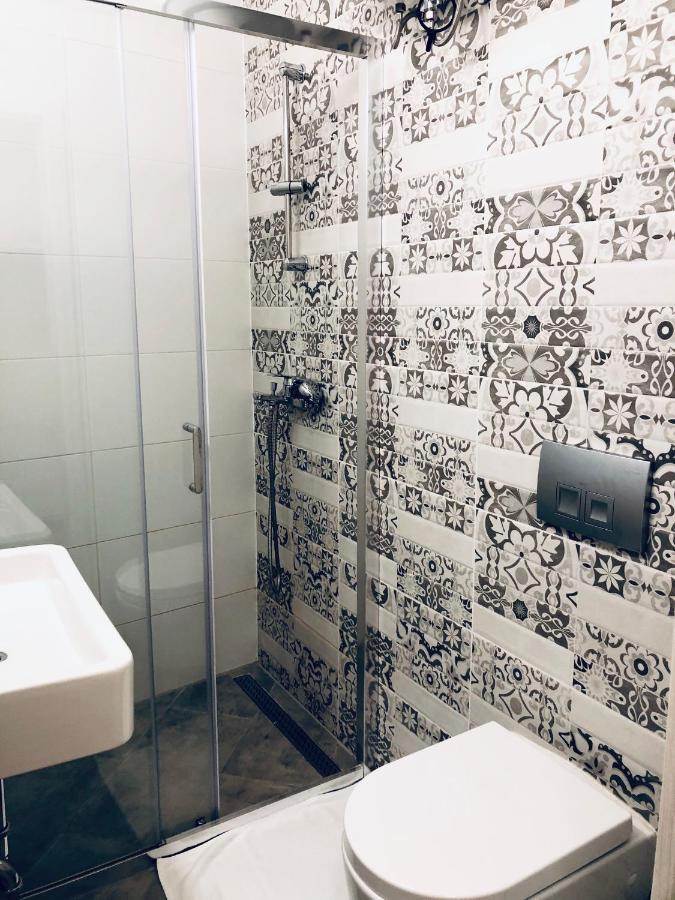 Old Court Koper Hostel Bagian luar foto