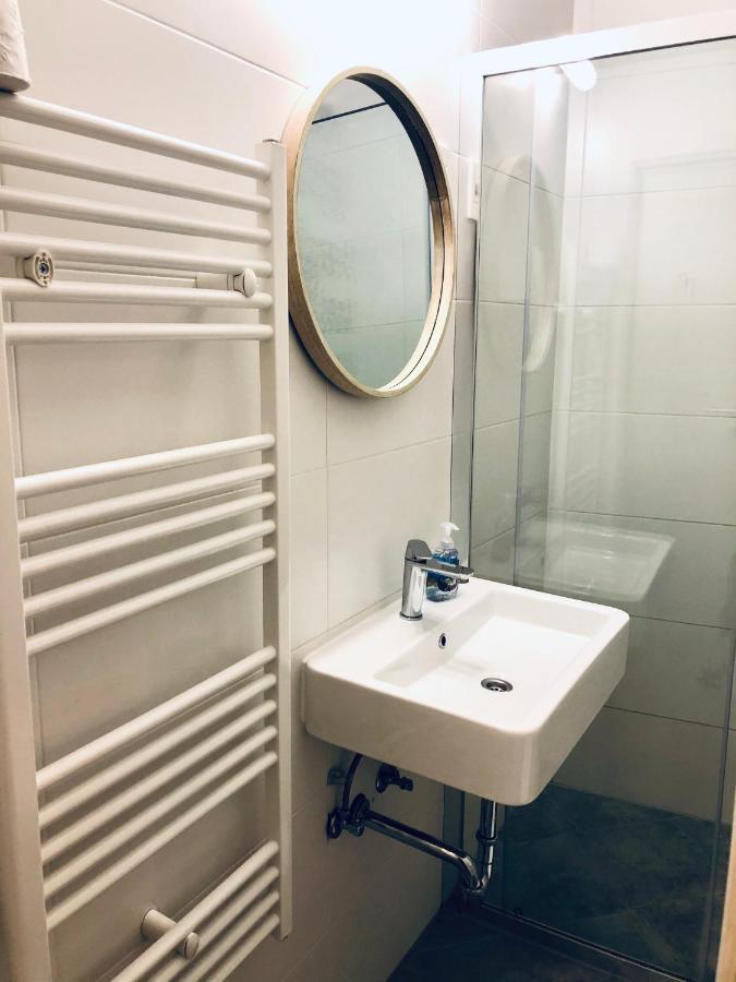 Old Court Koper Hostel Bagian luar foto