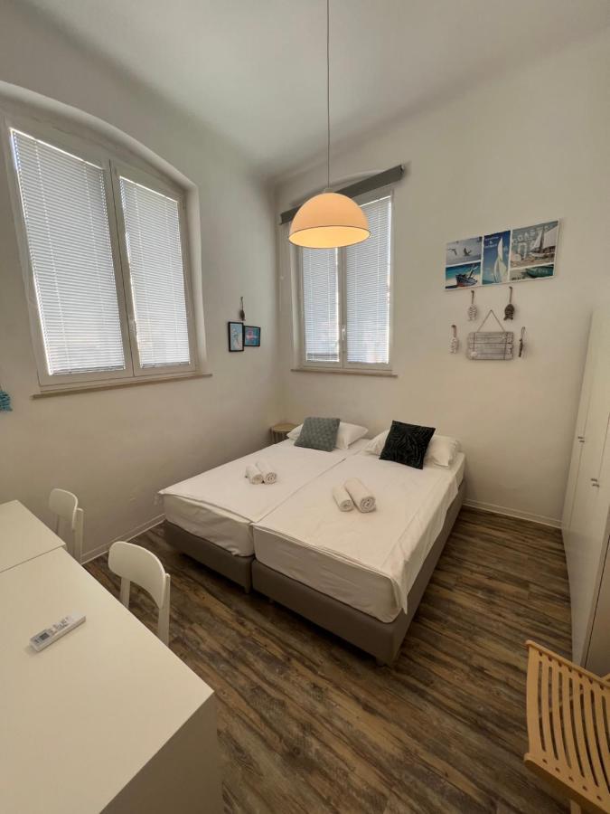 Old Court Koper Hostel Bagian luar foto